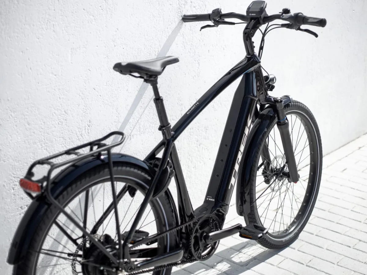 Trek Bikes Allant+ 9 Trek Black/Alpine Blue Online