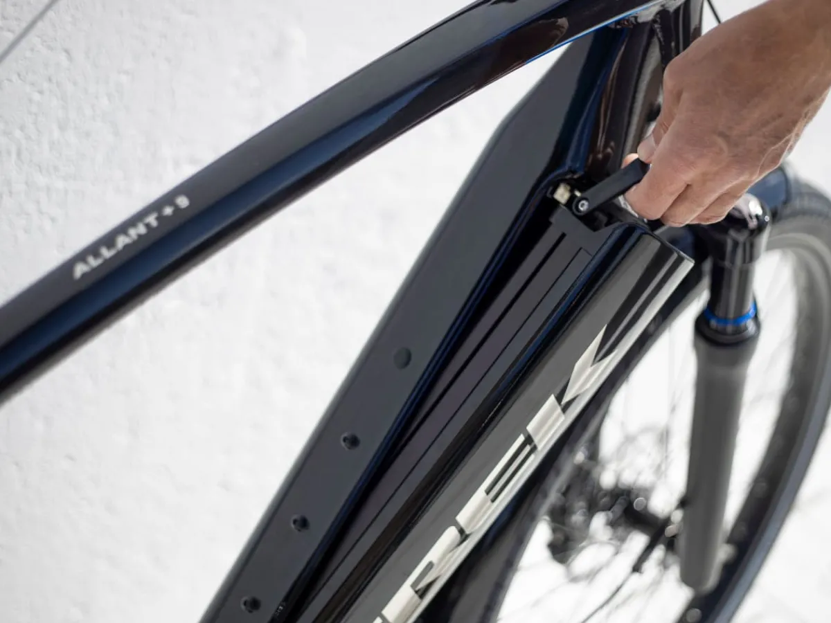 Trek Bikes Allant+ 9 Trek Black/Alpine Blue Online