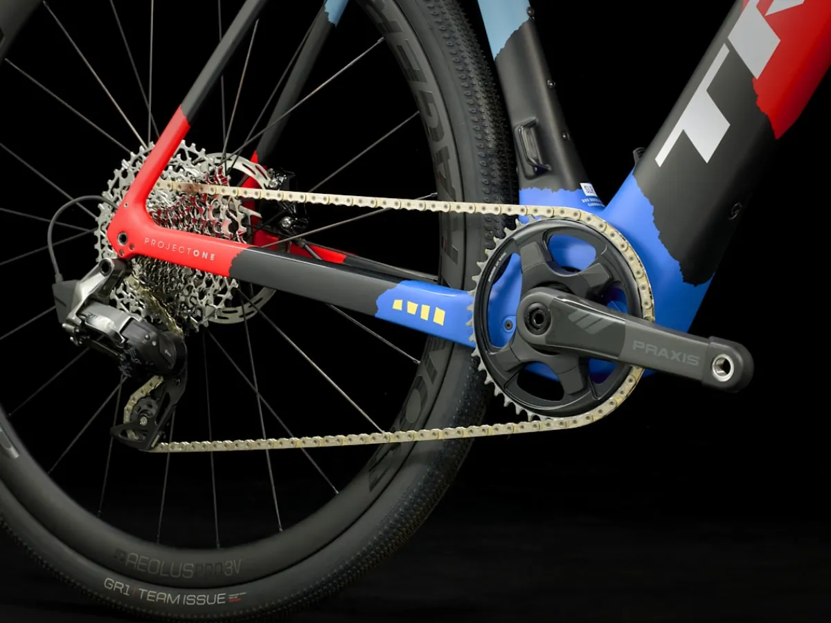 Trek Bikes Domane+ SLR 6 AXS Juniper Clearance