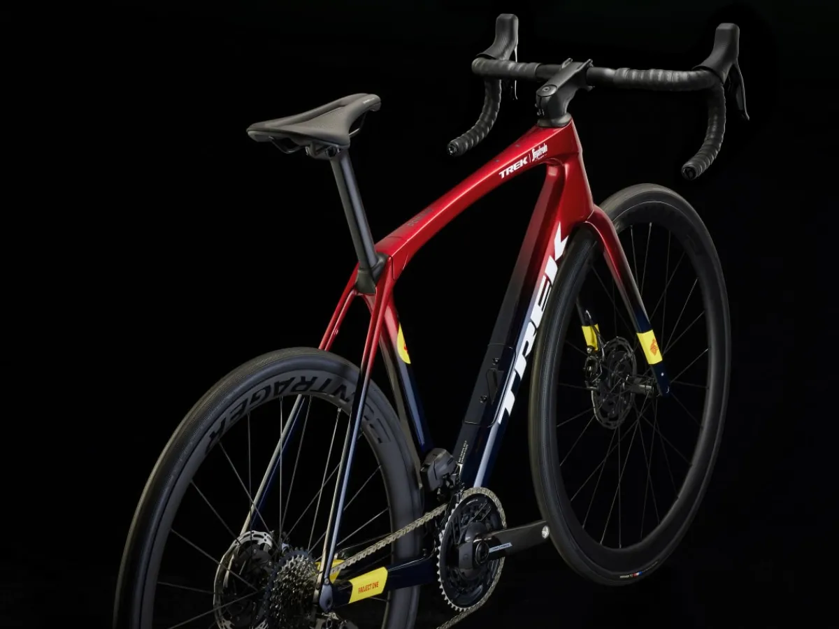 Trek Bikes Domane SLR 7 AXS Gen 4 Store
