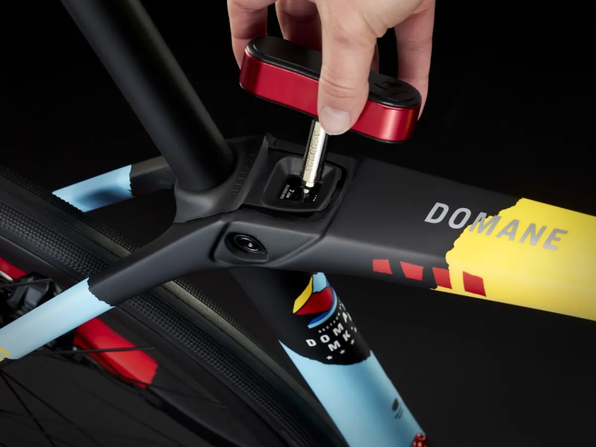 Trek Bikes Domane SLR 9 gen 4 Online