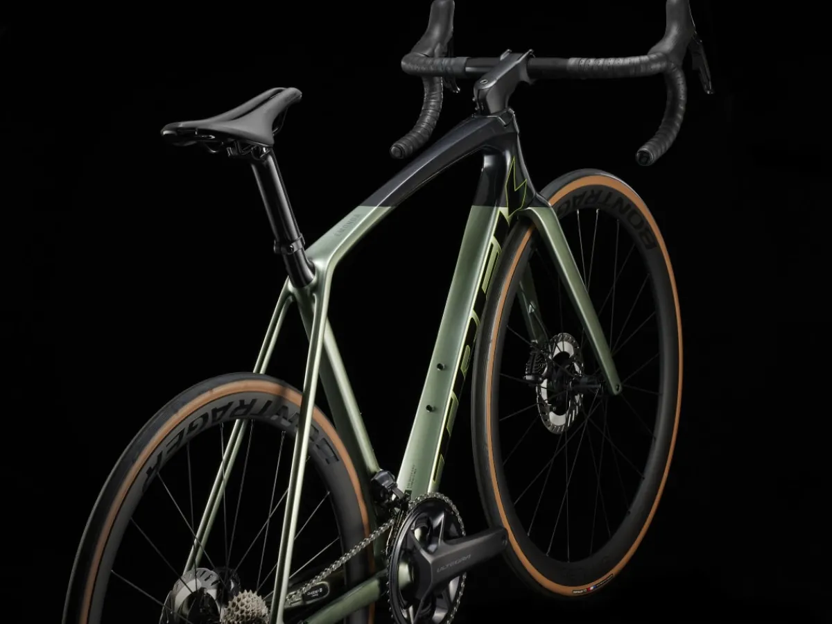 Trek Bikes Émonda SL 7 Matte Carbon Smoke Outlet