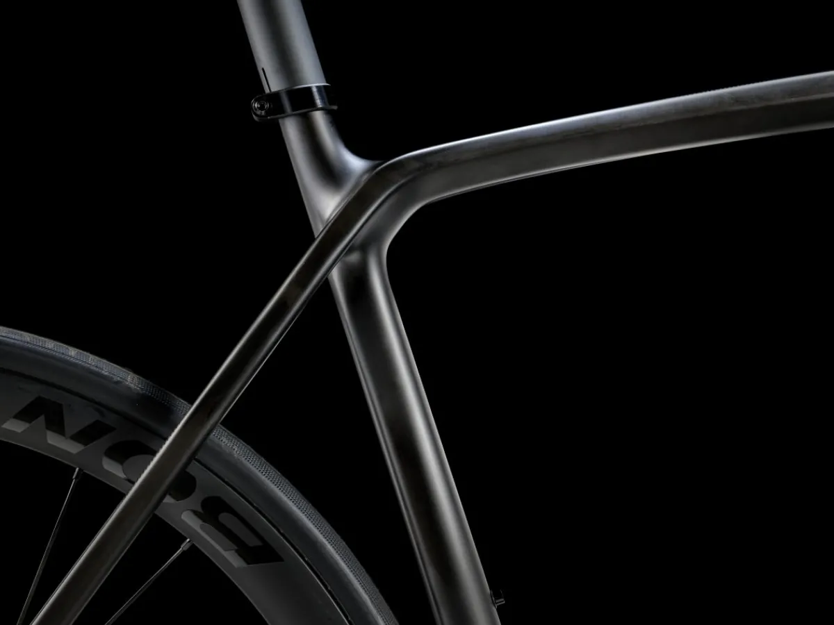 Trek Bikes Émonda SL 7 Matte Carbon Smoke Outlet