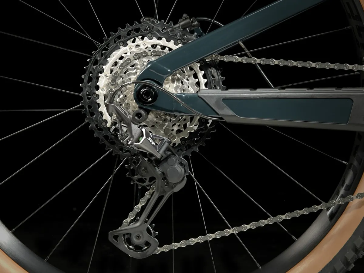 Trek Bikes Fuel EX 8 XT Gen 6 Outlet