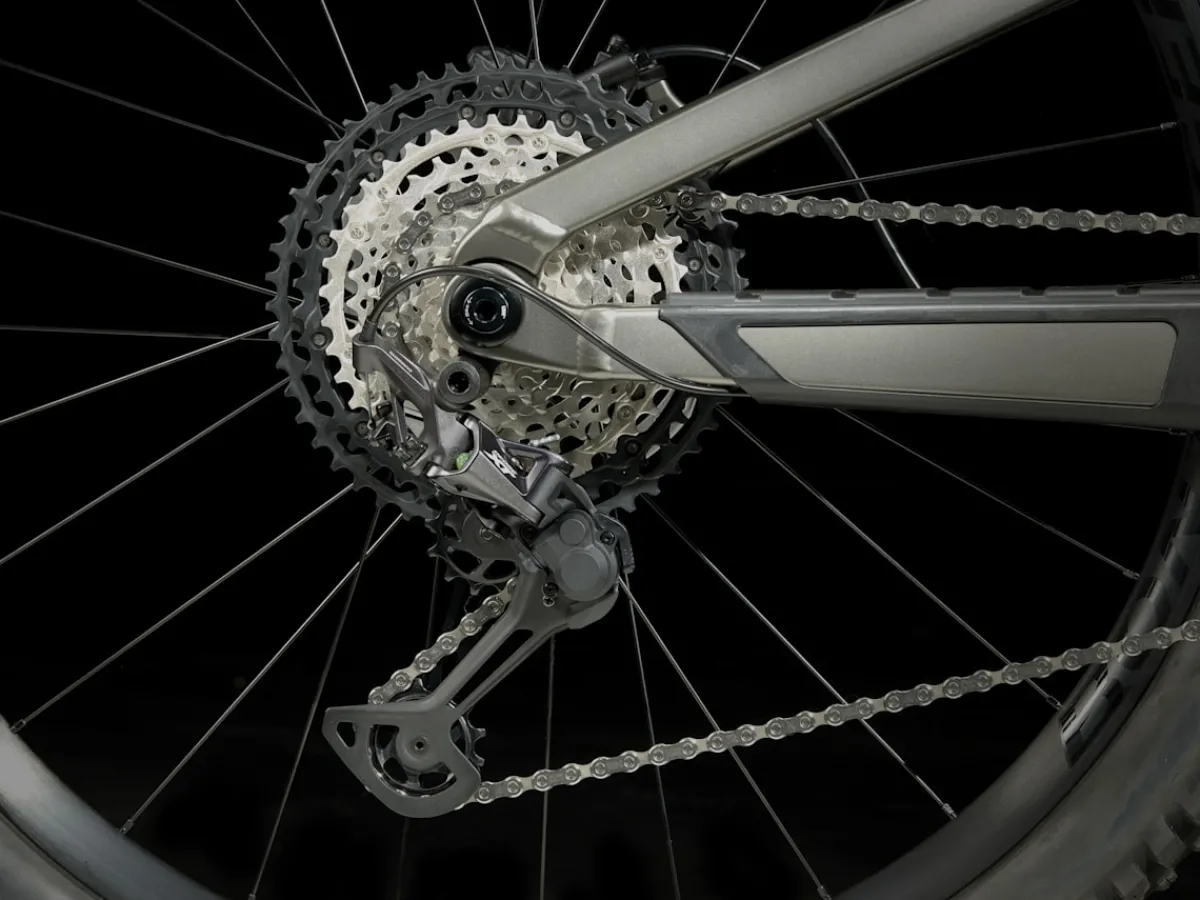 Trek Bikes Fuel EX 8 XT Gen 6 Outlet