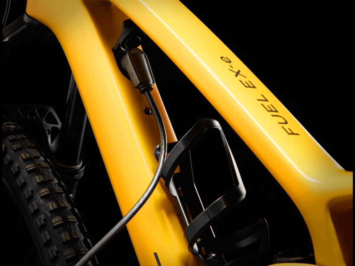 Trek Bikes Fuel EXe 9.8 Flash Sale