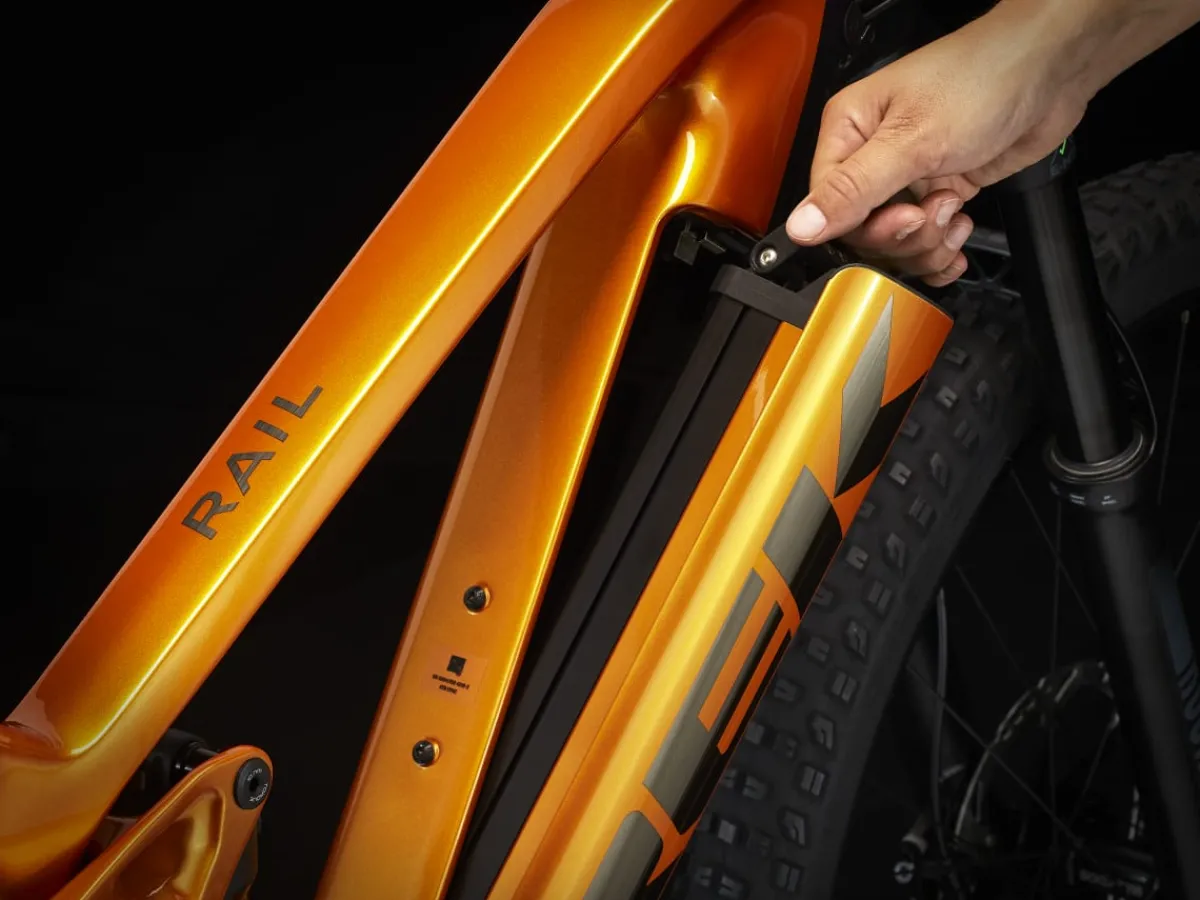 Trek Bikes Rail 9.5 gen 2 Factory Orange/Lithium Grey New